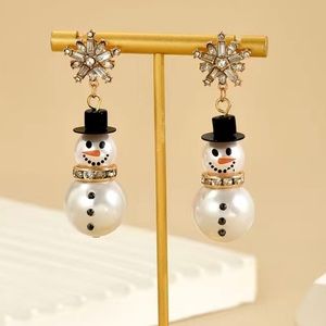 ☃️ Exquisite Rhinestone and Imitation Pearl Snowflake-Snowman Earrings!